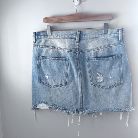 WE The Free Free People Distressed Denim Skirt Women’s Size 30 - Picture 2 of 6